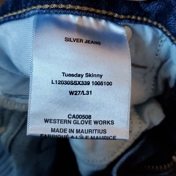 Silver Tuesday Skinny Jeans - Picture 3 of 4